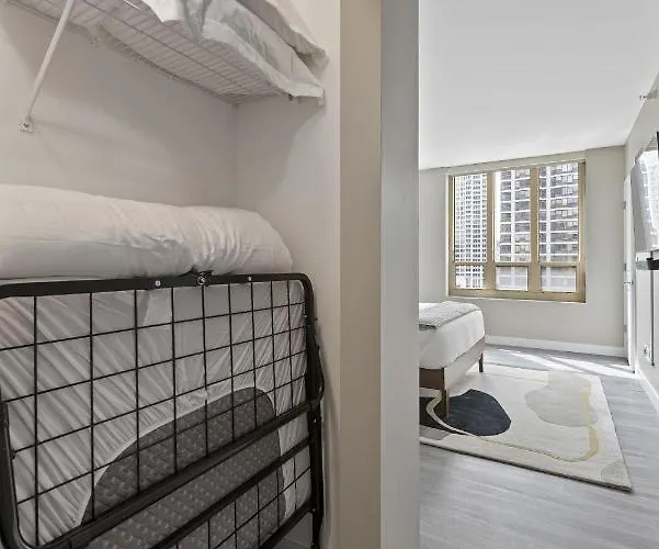 Apartment The Bernardin Gold Coast Luxury Near Magnificent Mile *