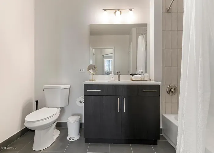 The Bernardin Gold Coast Luxury Near Magnificent Mile