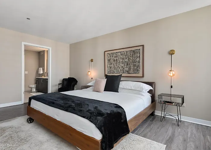 The Bernardin Gold Coast Luxury Near Magnificent Mile Apartment Chicago