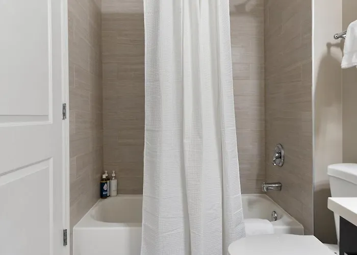 The Bernardin Gold Coast Luxury Near Magnificent Mile Apartment Chicago