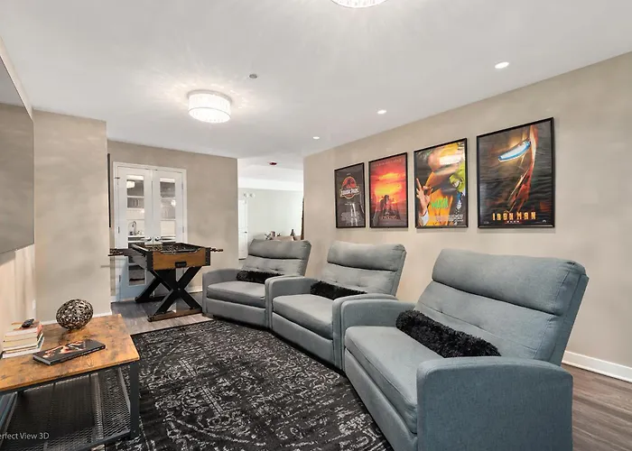 The Bernardin Gold Coast Luxury Near Magnificent Mile Apartment *