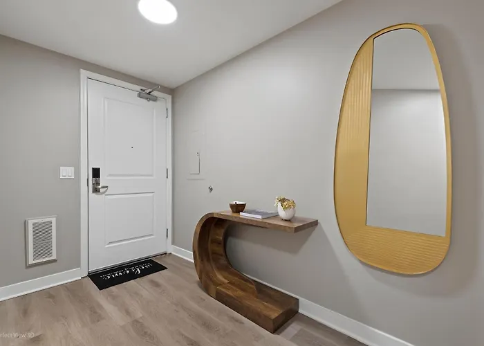Apartment The Bernardin Gold Coast Luxury Near Magnificent Mile *